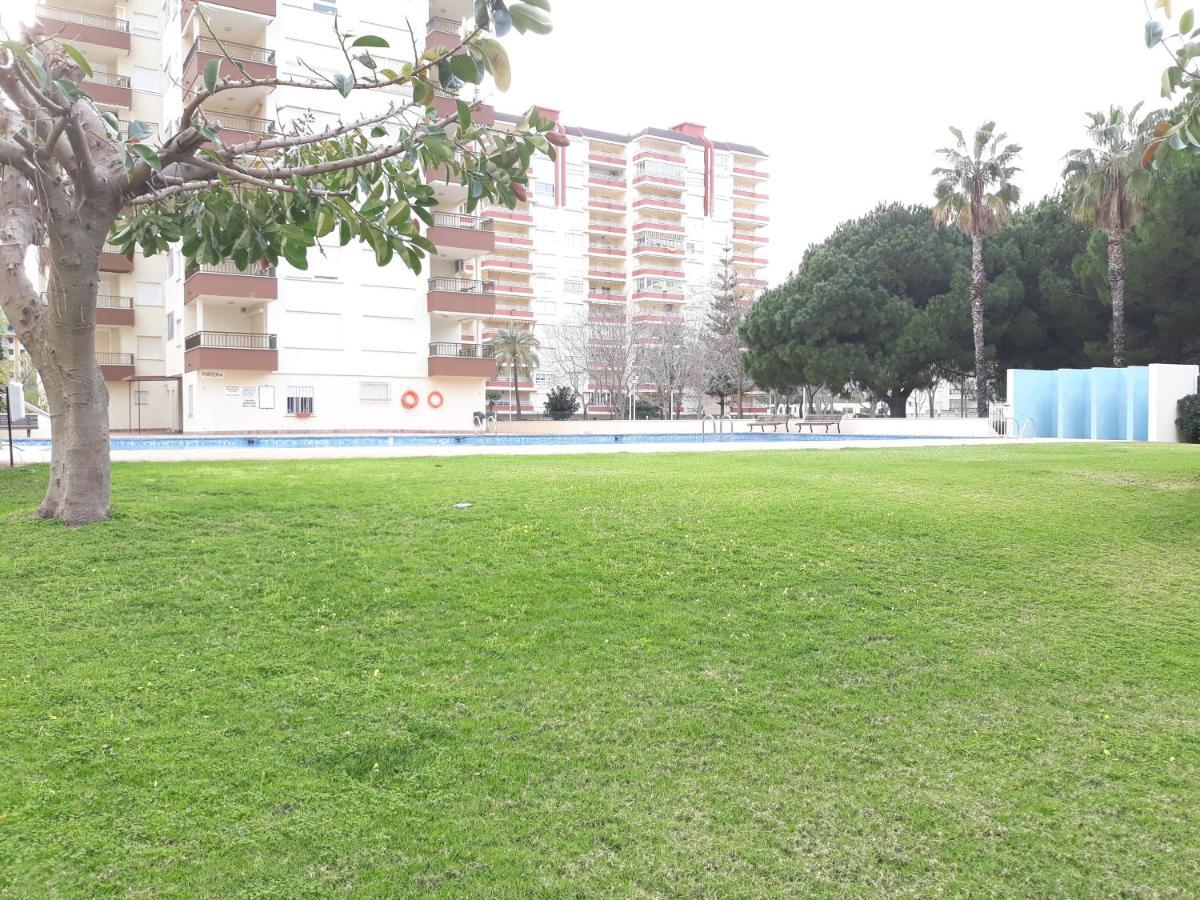 Valldigna 7 Playa De Gandia Solo Familias Exterior photo
