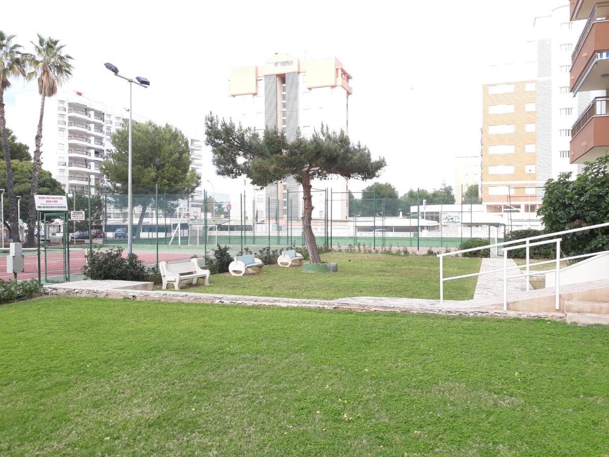 Valldigna 7 Playa De Gandia Solo Familias Exterior photo